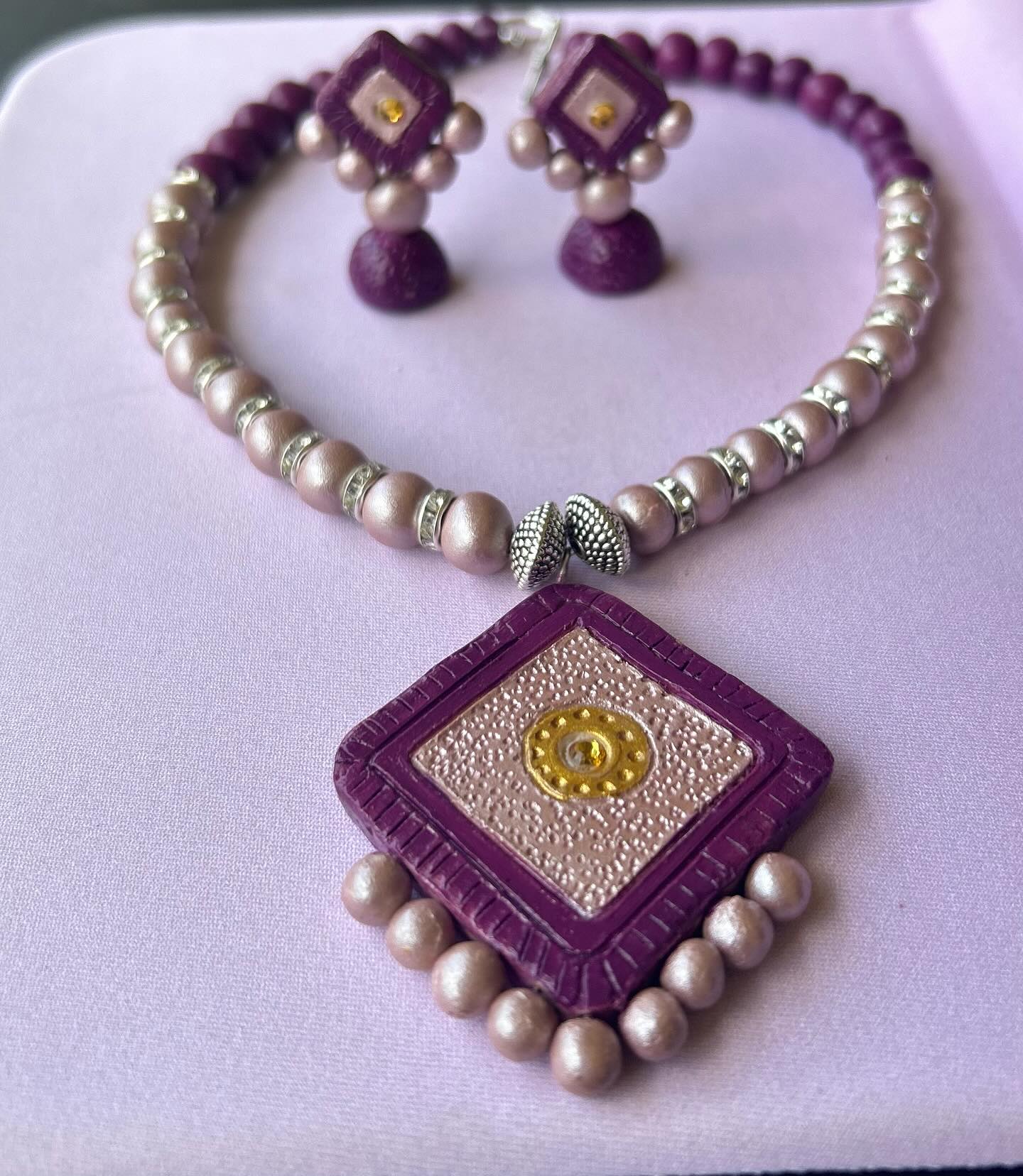 Jewellery — Purple set