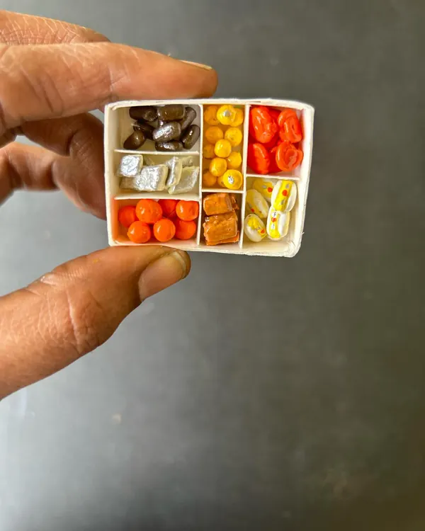 Miniature 004